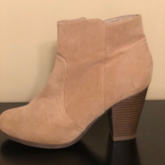 Ankle booties - Picture 4 of 6